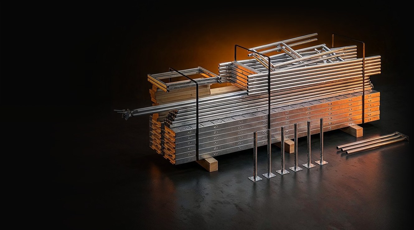 Strapped package of new CETRAC SPEED scaffolding
