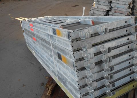 Layher Access Deck with Ladder – 2.57 m