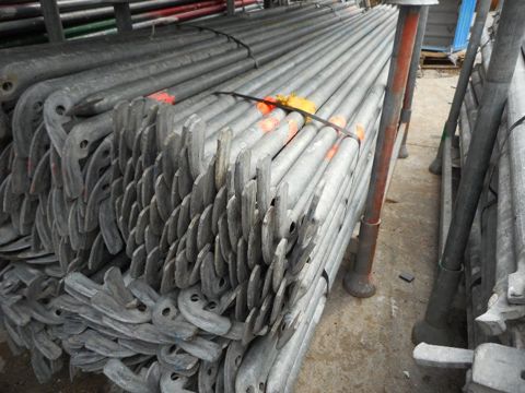 Layher frame scaffolding – Guard Railing 3,07m Used