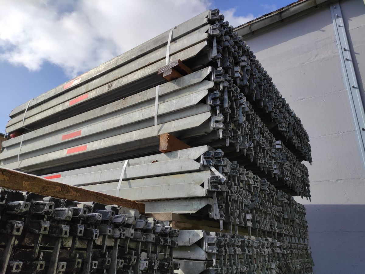 Hünnebeck Bosta 70 Scaffolding with Steel decks, 1020 sqm