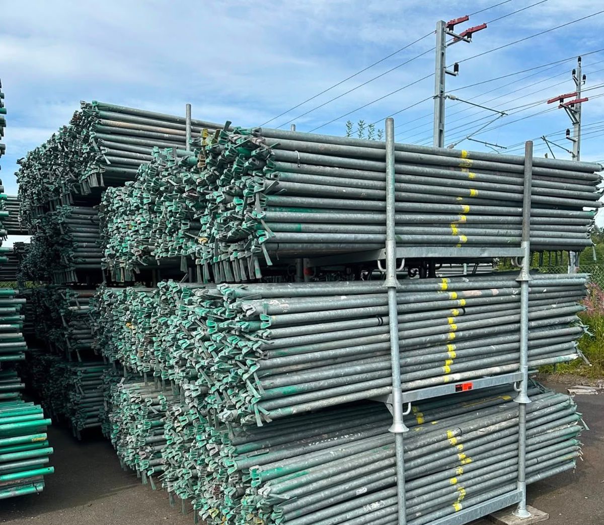 Alfix modular scaffolding – complete bulk lot of 684 t, 68,483 pieces
