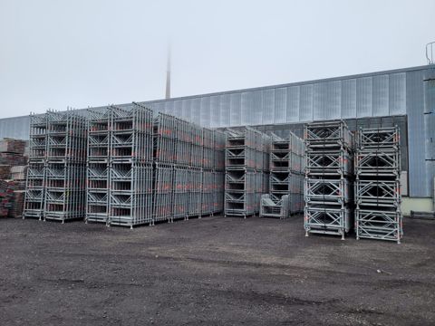 Layher TG 60 shoring – complete bulk lot, 2,398 frames with accessories