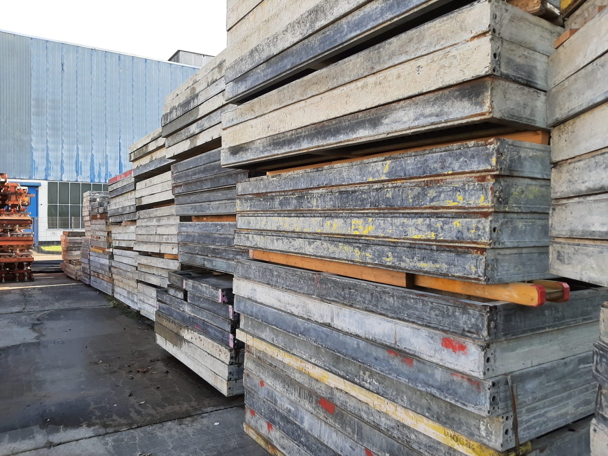 HUNNEBECK MANTO - Scaffolding and Formwork for sale!